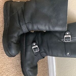 Ugg Moto Boots size 8 shearling gently worn .